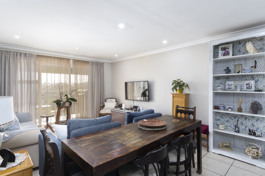 To Let 2 Bedroom Property for Rent in Heritage Park Western Cape